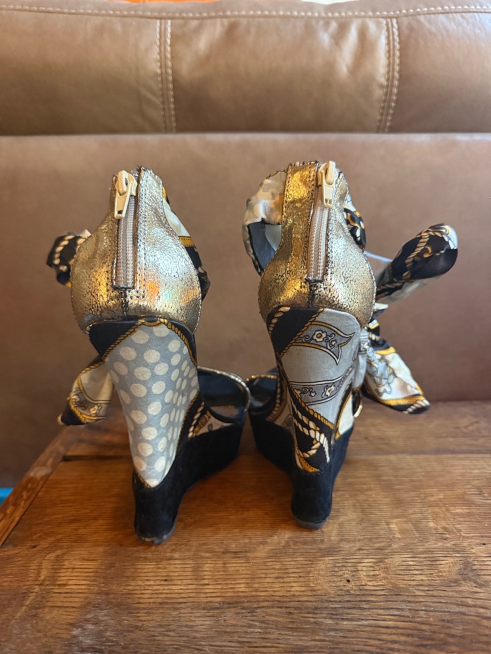 Liliana Black & Gold Scarf-Tie Wedge Sandals - Picture 4 of 10